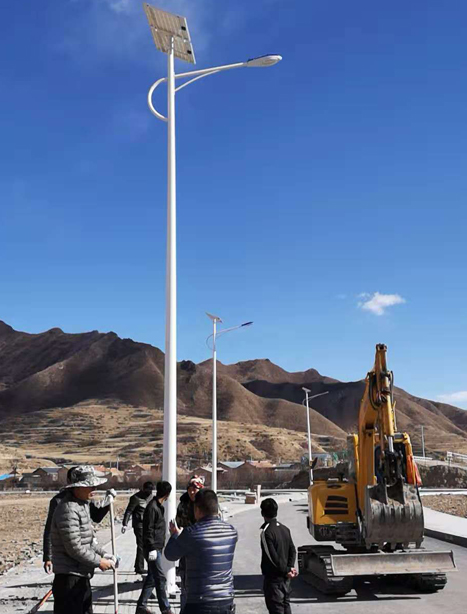 甘南碌曲10米江孜太阳能路灯项目